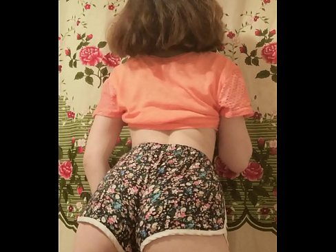 ❤️ La joven sexy hace un striptease grabando sus calzoncillos en la cámara Video de sexo de calidad en es.teatroporno.ru ❌️