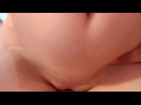 ❤️ Durmiendo en la habitación de mi hermana y así me desperté Video de sexo de calidad en es.teatroporno.ru ❌️