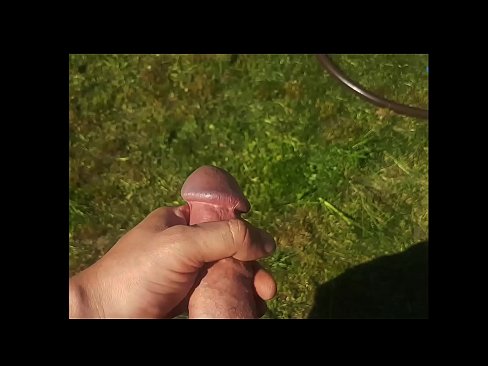 ❤️ Hottie se deja follar el coño rosa y se corre con un chorro en un jardín de verano Video de sexo de calidad en es.teatroporno.ru ❌️