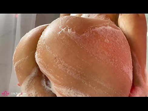 ❤️ Morena se masturba el coño con un vibrador hasta alcanzar un intenso orgasmo en la ducha Video de sexo de calidad en es.teatroporno.ru ❌️