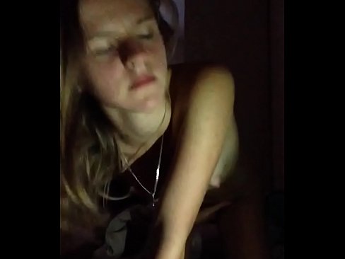 ❤️ Una chica se masturba y se corre Video de sexo de calidad en es.teatroporno.ru ❌️