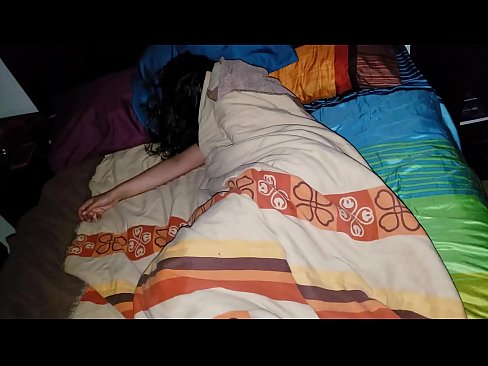 ❤️ Hijastro regañando a su joven madrastra mientras duerme Video de sexo de calidad en es.teatroporno.ru ❌️