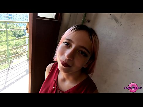 ❤️ Estudiante Sensual chupa a un extraño en el Outback - Cum en su cara Video de sexo de calidad en es.teatroporno.ru ❌️
